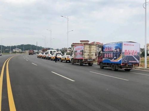 路警聯(lián)合出擊 最近幾天,湘潭多臺(tái)貨運(yùn)車(chē)輛被查
